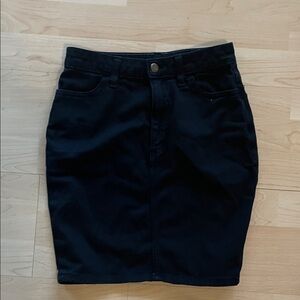 AMERICAN Apparel Classic Black Women's Pencil Skirt